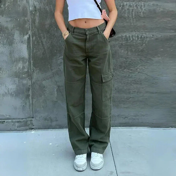 Quinn Cargo Pants in a relaxed fit, featuring a stylish design perfect for effortless chic outfits.

 - 2