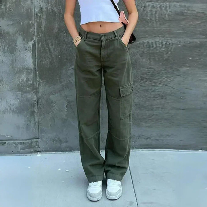 Quinn Cargo Pants in a relaxed fit, featuring a stylish design perfect for effortless chic outfits.

 - 3