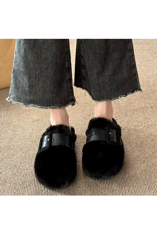 Cumulus Mens Slippers featuring curly wool exterior, plush lining for ultimate comfort, and a cozy fit perfect for relaxing at home. - 11