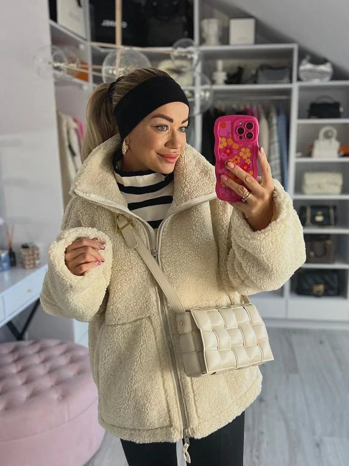 Aven Teddy Coat in a modern silhouette, featuring ultra-soft fabric and stylish design perfect for winter wear. - 2