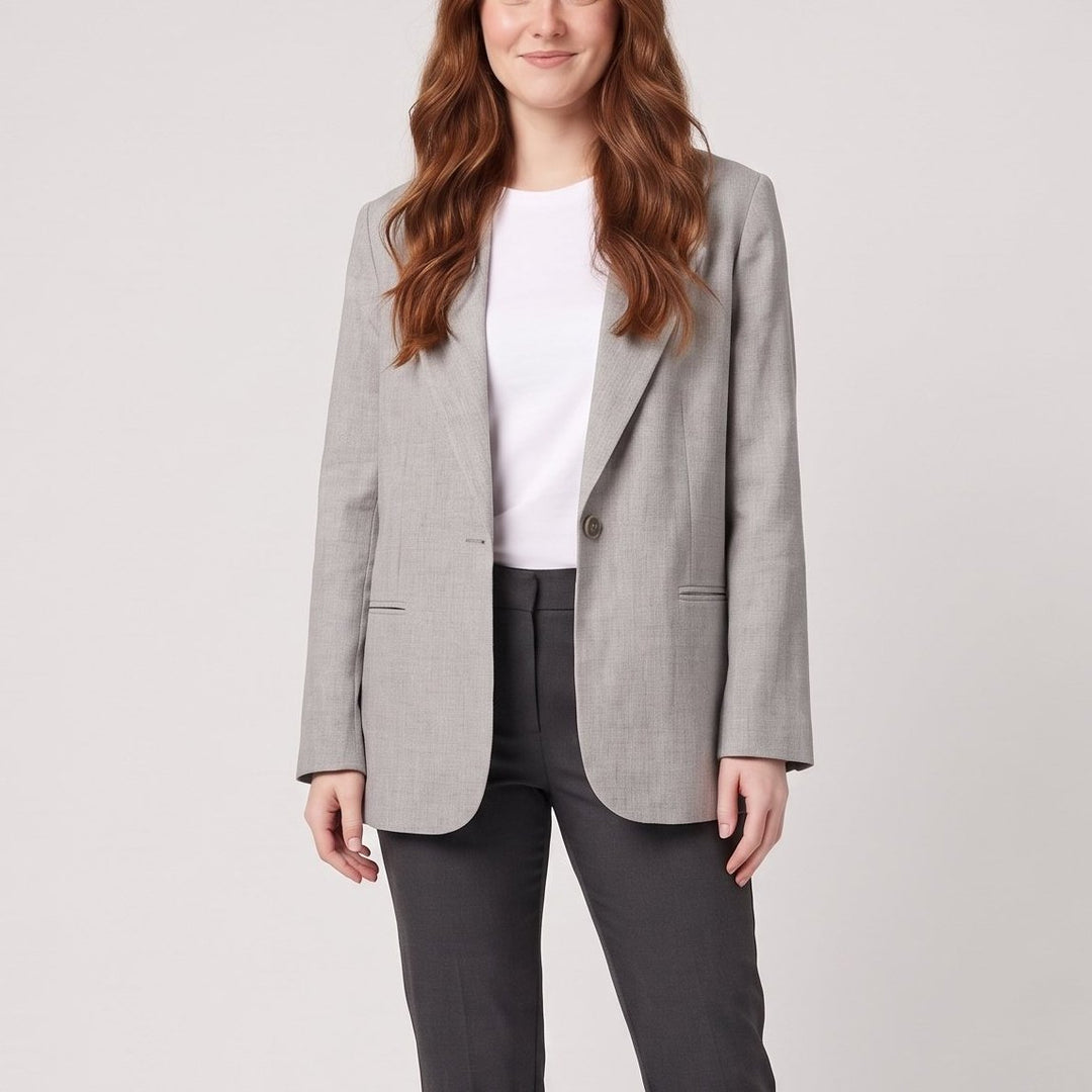 Grey blazer close-up, front