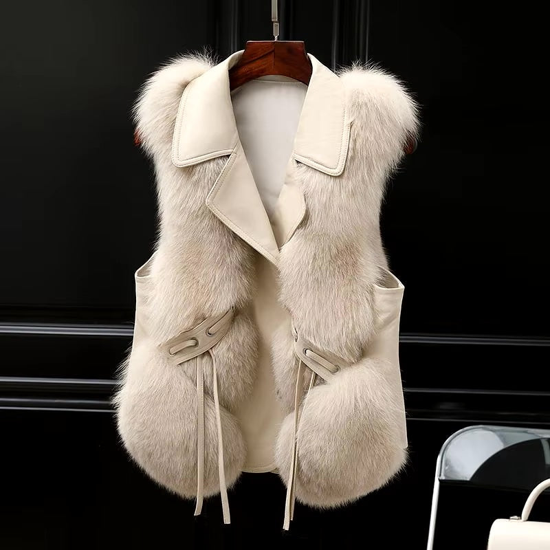 Women's Faux Fur Vest, oversized lapel - photo 2
