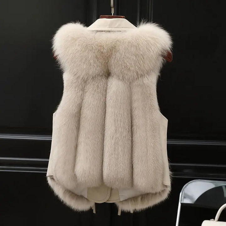 Women's Faux Fur Vest, oversized lapel - photo 4