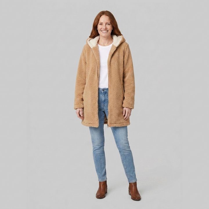 Bridget fleece jacket camel beige front on model