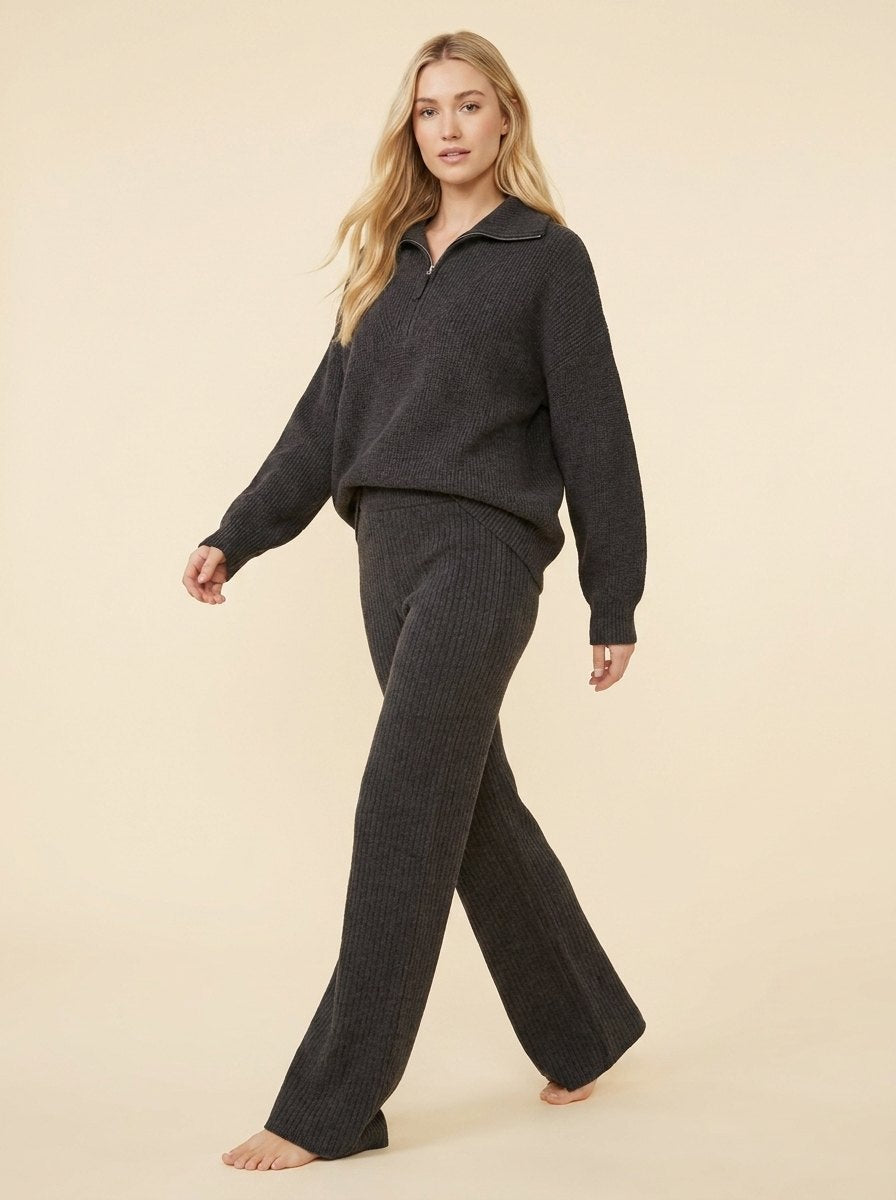 Aeria comfy knit two-piece lounge set in dark gray