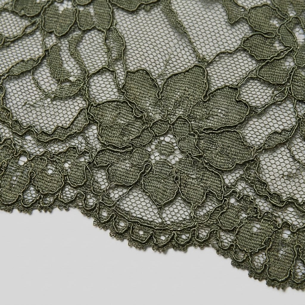 Aero bralette floral lace fabric detail