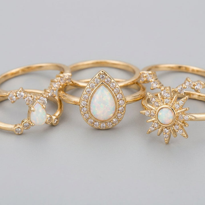 Alisa gold rings detail