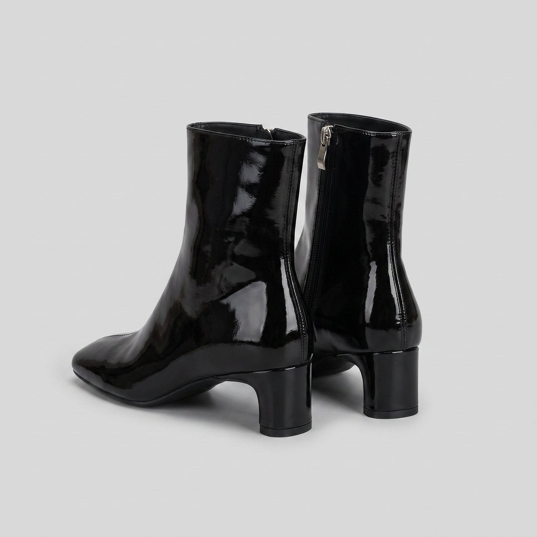 Anke ankle boots rear zip and heel
