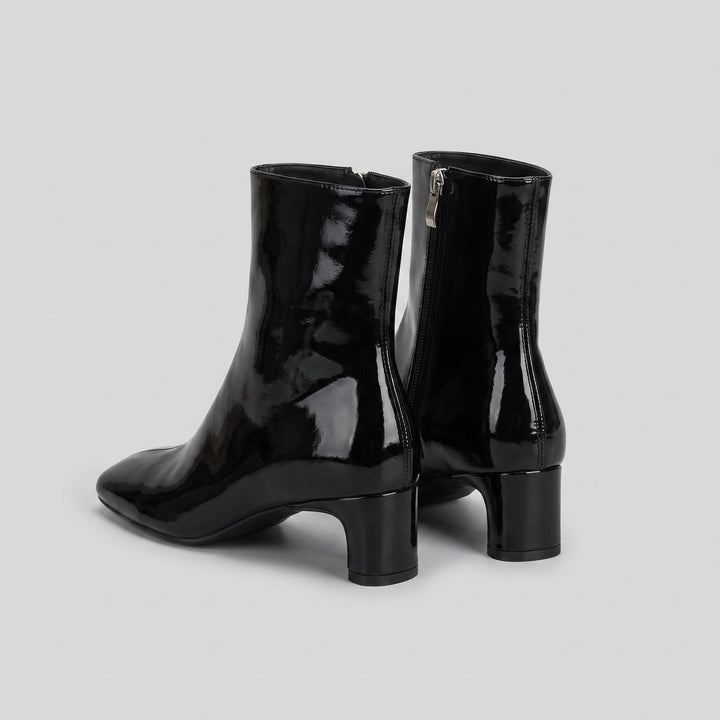 Anke ankle boots rear zip and heel