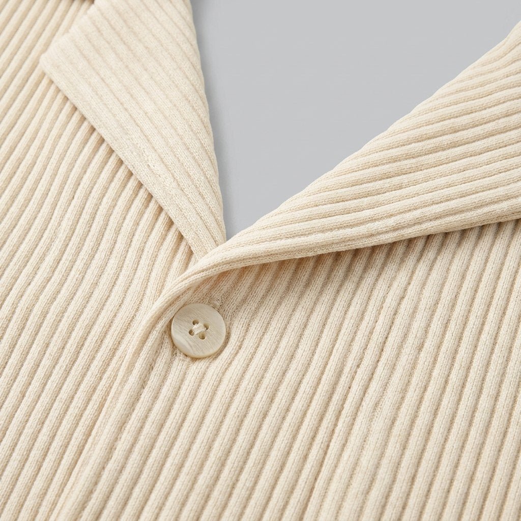 Ribbed fabric of the men's shirt and shorts set, close-up
