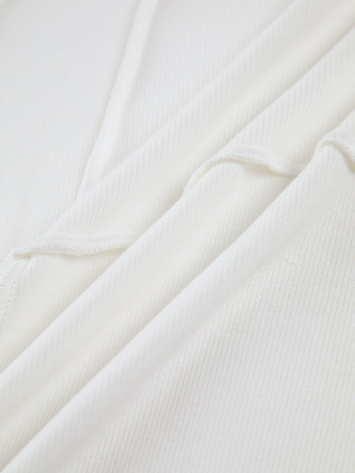 Breezy ribbed knit fabric detail