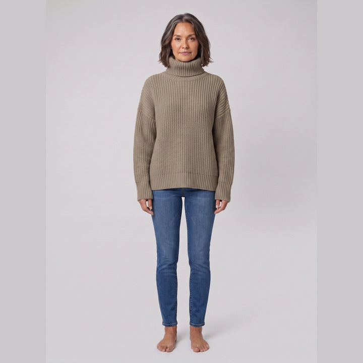 Cleo cozy sweater khaki front
