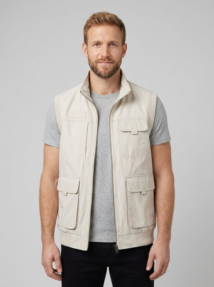 Crispin vest beige front