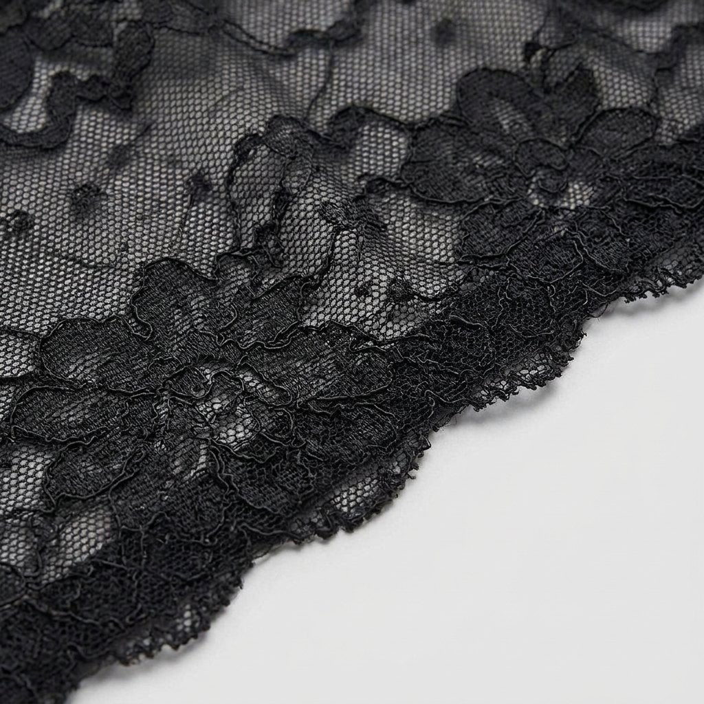 Fleur minimizer bra lace fabric close-up
