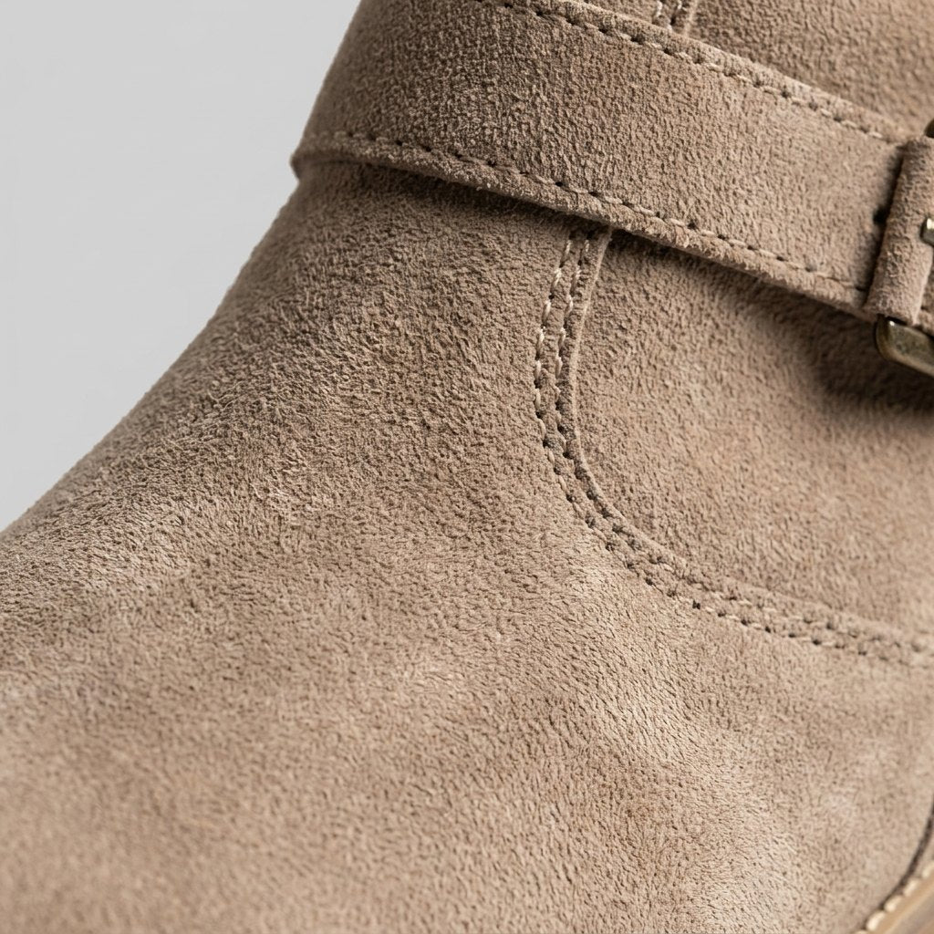 Madeleine suede detail