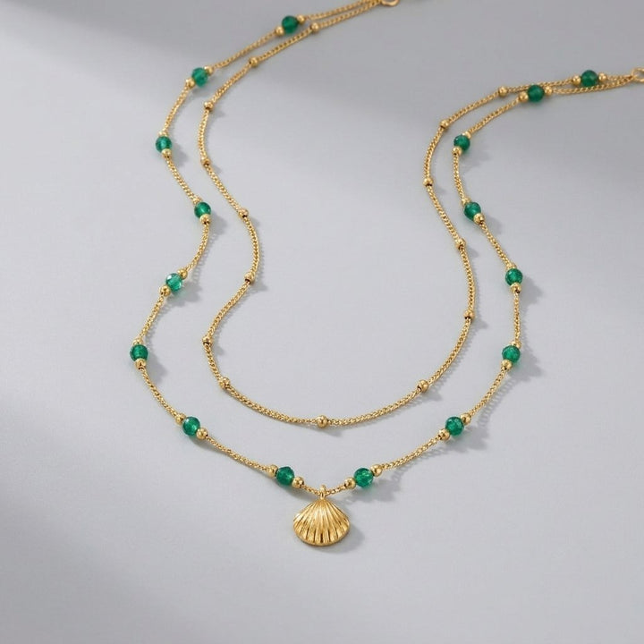 Niyah necklace arrangement