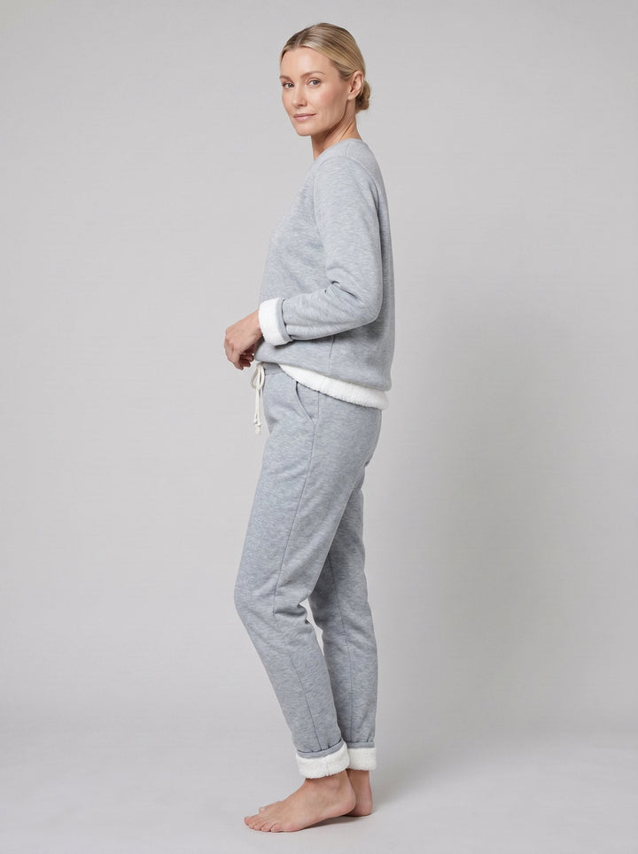 Noellee comfortable lounge set in light gray