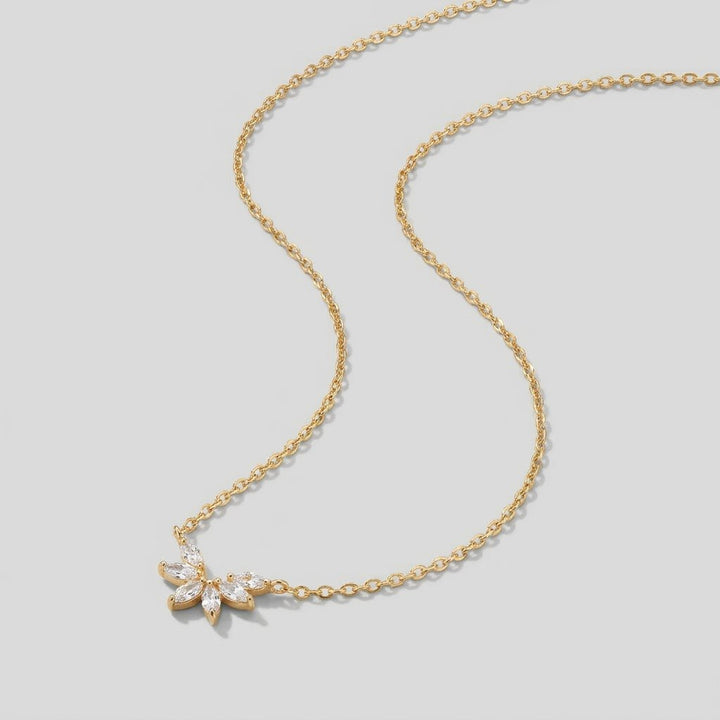 Omelia crystal leaf necklace arrangement