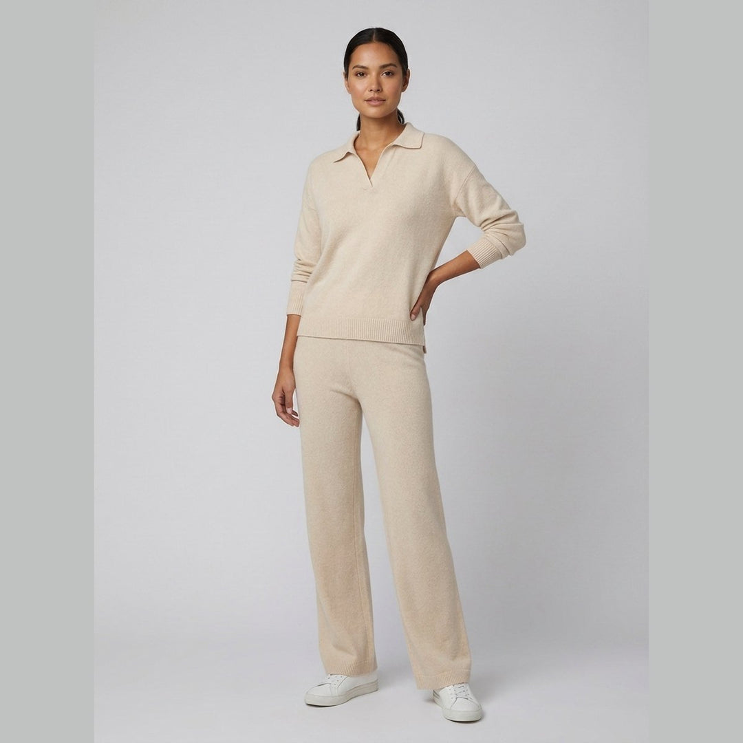 Panda knit two-piece set khaki cream on model