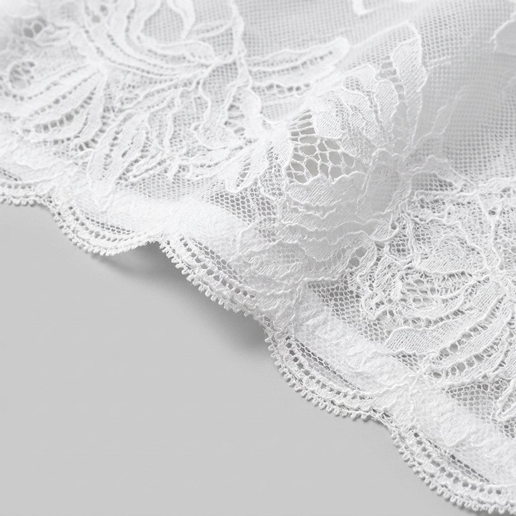 Pera lace bra lace detail