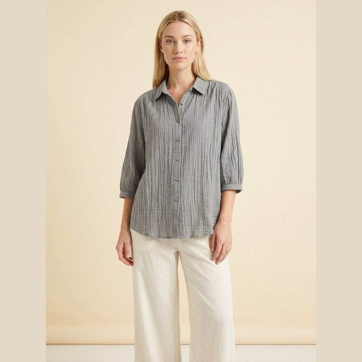 Pinky women's oversized cotton shirt in grey on model