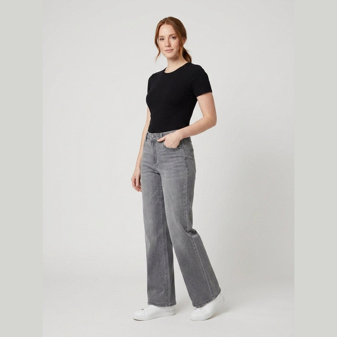 Polo wide-leg jeans gray wash on model