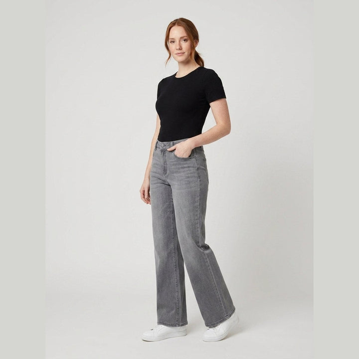 Polo wide-leg jeans gray wash on model