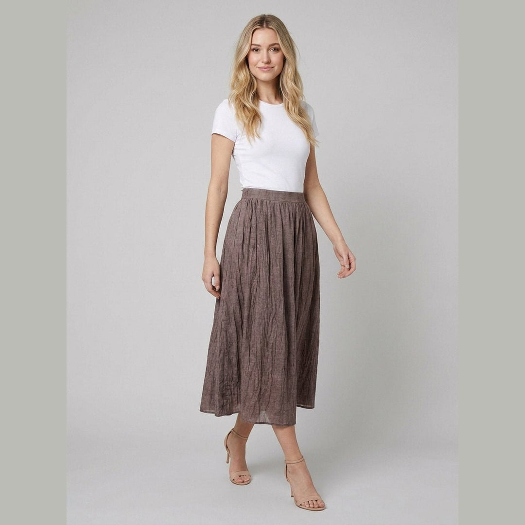 Rosa Midi Skirt Smoky Brown pose