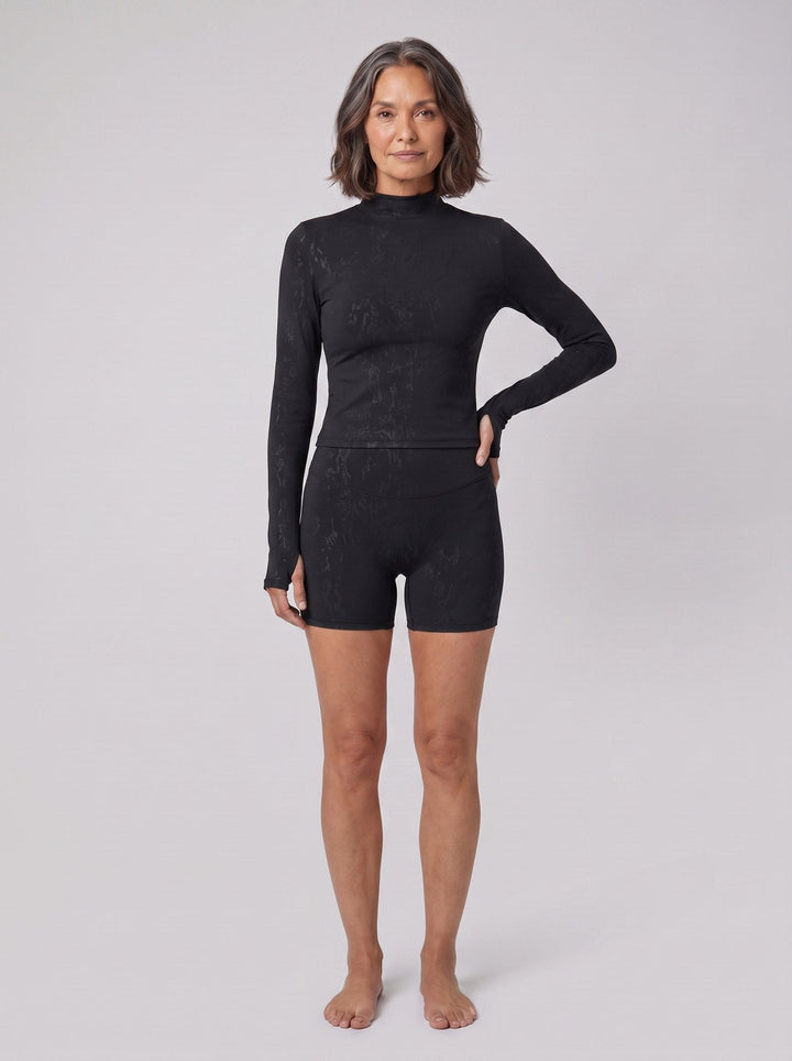Salutation Stretch Set black activewear two-piece front