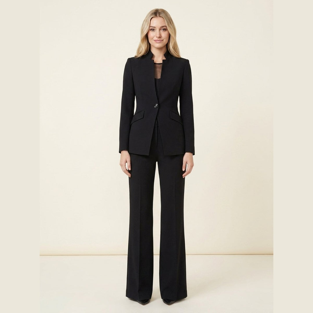 Vera blazer set black on model