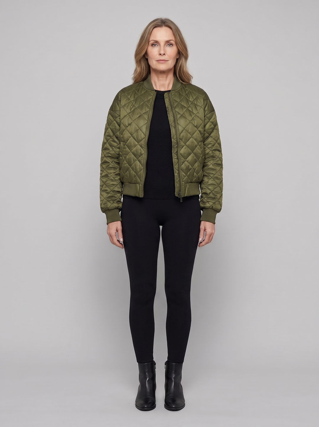 Women's quilted bomber jacket in olive